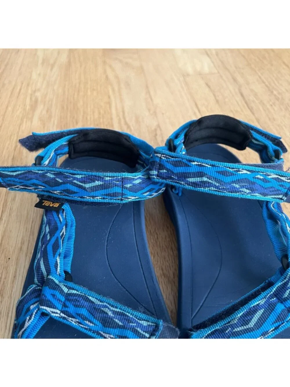 Teva Kid's Hurricane XLT2 Hiking Sandals Blue Big Kid/Youth Size 6